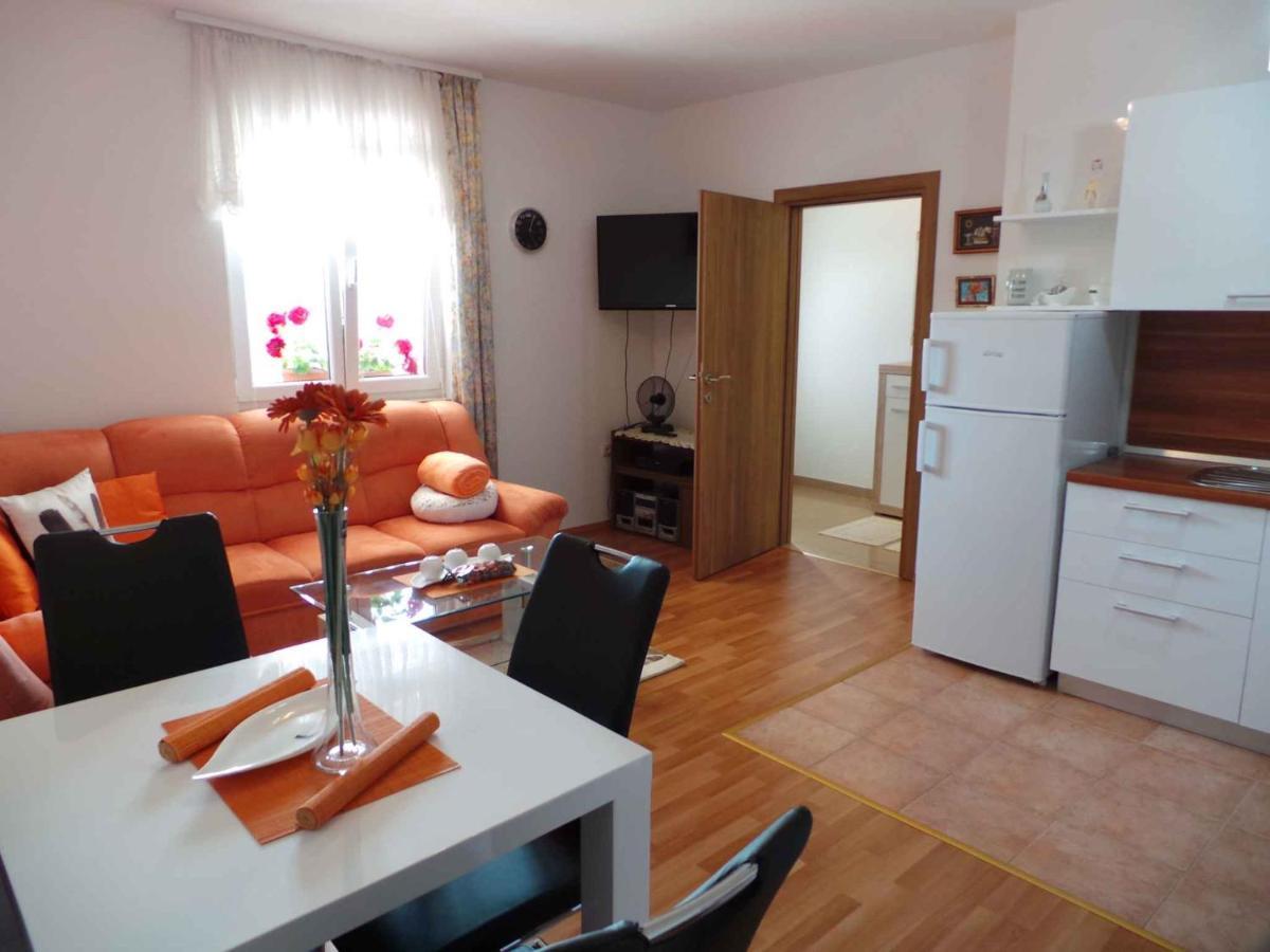 Apartment In Matulji 17036 Eksteriør bilde